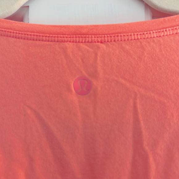 Lululemon Knot Gonna Fly Tee white front tie - Picture 4 of 6
